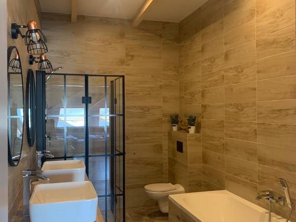 Łazienka pokoju lawendowego