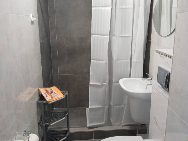 Łazienka ( pokój nr 8).