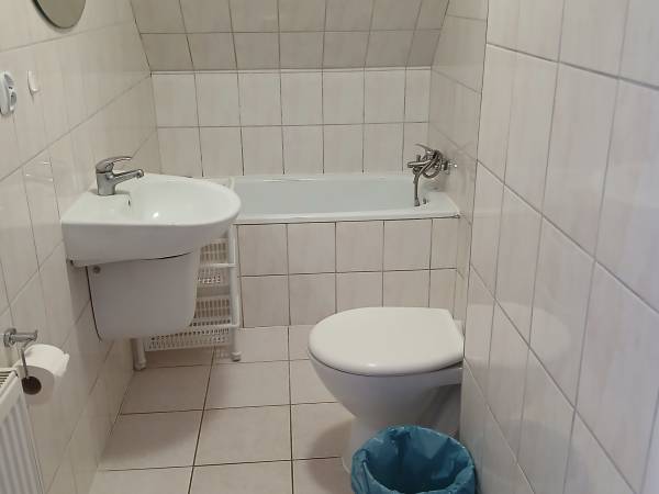 Łazienka ( pokój nr 12).