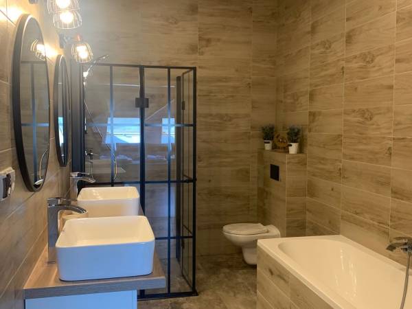 Łazienka pokoju lawendowego