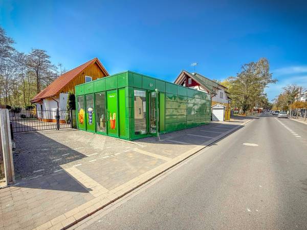 Wjazd na teren posesji, ul. Zwycięstwa 3