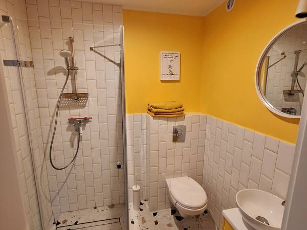 Domek: Musztardowi kosmici