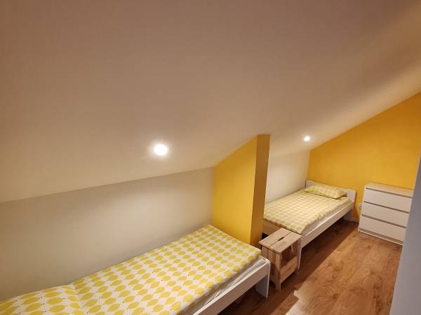 Domek: Musztardowi kosmici