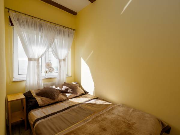 sypialnia w apartamencie