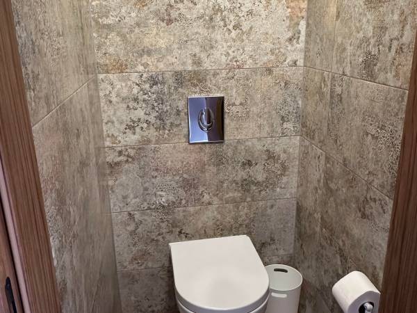 Domki Aurora klimatyzowane, z podgrzewanym basenem i zjeżdżalnią wodną