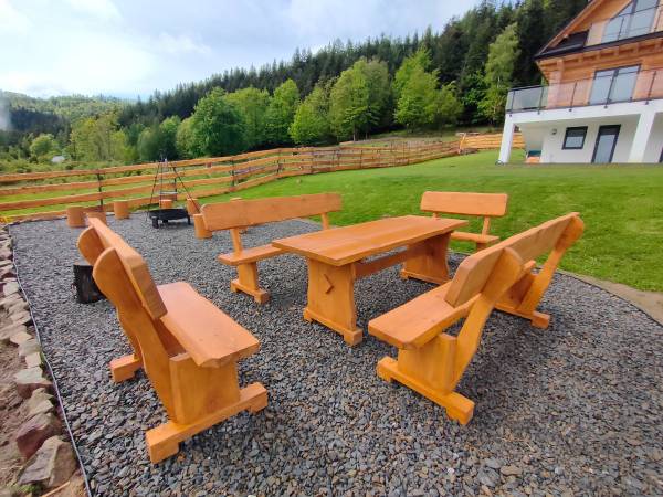 palenisko i miejsce do posiedzenia