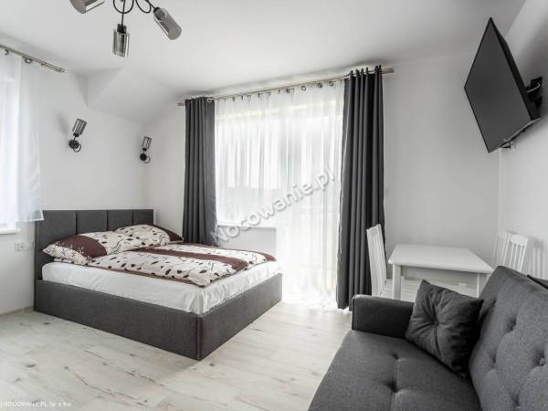 Leśny Zakątek z sauną, basenem i jacuzzi 