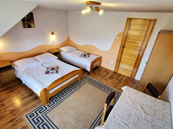 Pokój 3 osobowy ze wsp. łazienką