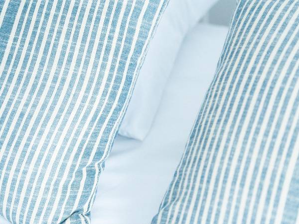 Sypialnia dwuosobowa w Domkach Wierzbówka