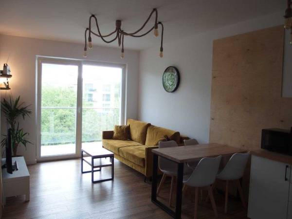 APARTAMENT RODZINNY - 100 metrów od morza