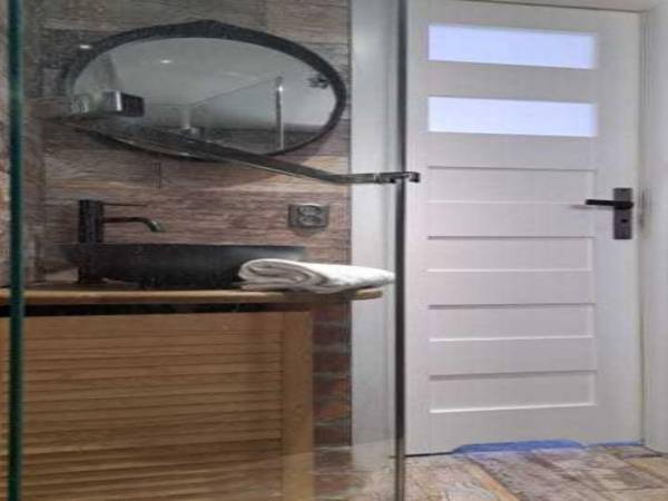 Łazienka w apartamencie 3 pokojowym 