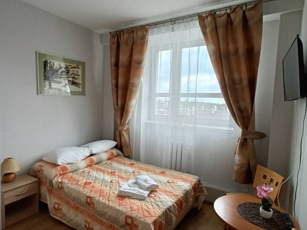 Pokój z łóżkiem małżeńskim, prywatna łazienka