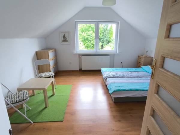 Domek, piętro - sypialnia 2