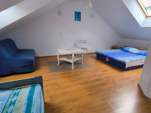 Domek, piętro - sypialnia 1