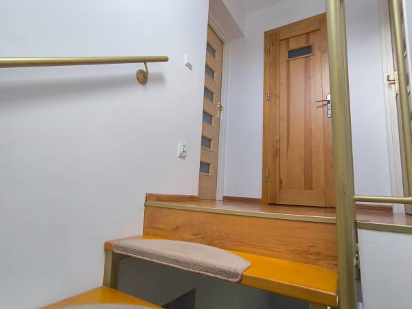 Domek - schody na piętro