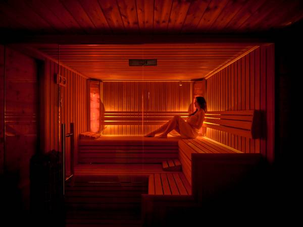 Rezerwat Wielin nad jeziorem (sauna, balia, jacuzzi, basen)