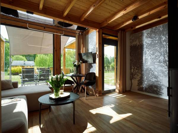 Rezerwat Wielin nad jeziorem (sauna, balia, jacuzzi, basen)