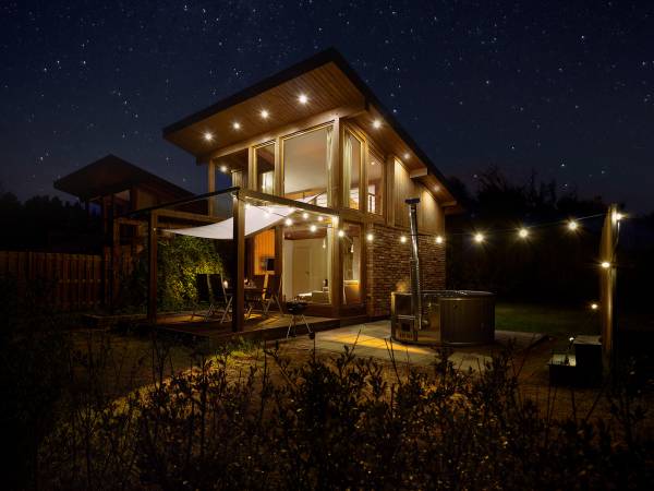 Rezerwat Wielin nad jeziorem (sauna, balia, jacuzzi, basen)