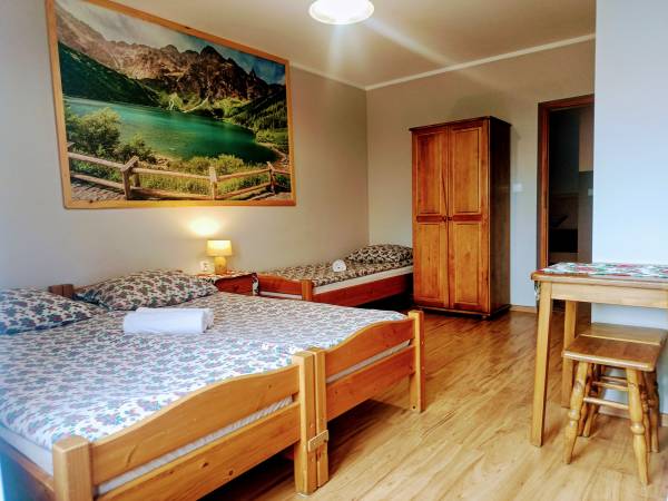 Pokój 4 os z balkonem 