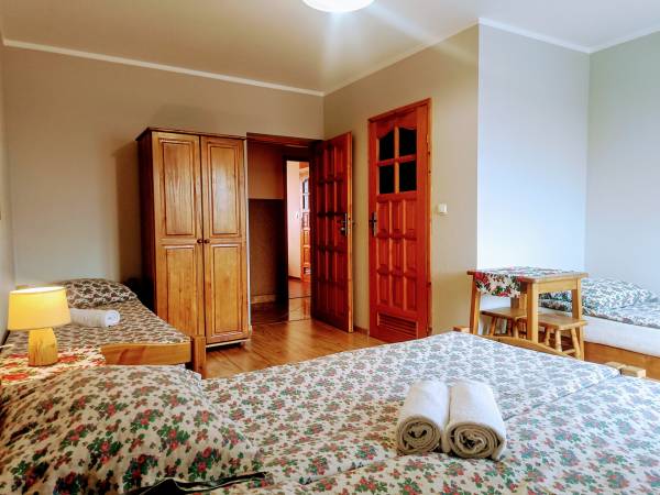 Pokój 4 os z balkonem 