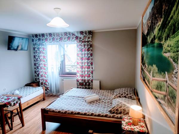 Pokój 4 os z balkonem 