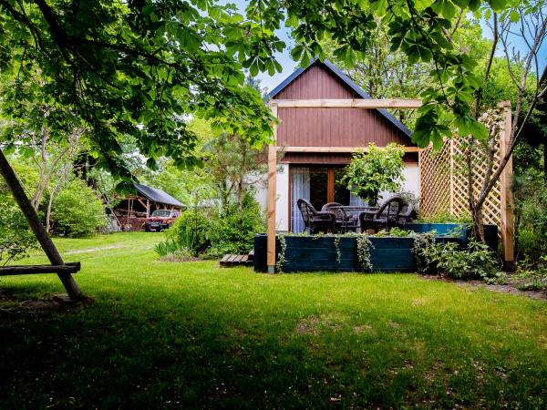 Dom sześcioosobowy (widok na dom)