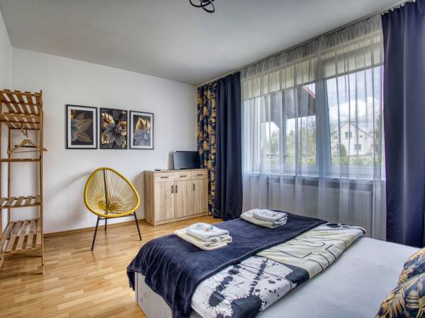 apartament 3-osobowy sypialnia