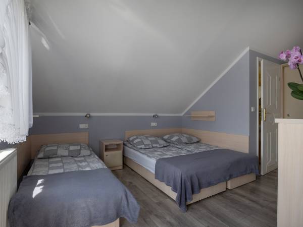 pokój nr5 II pietro 3-os.