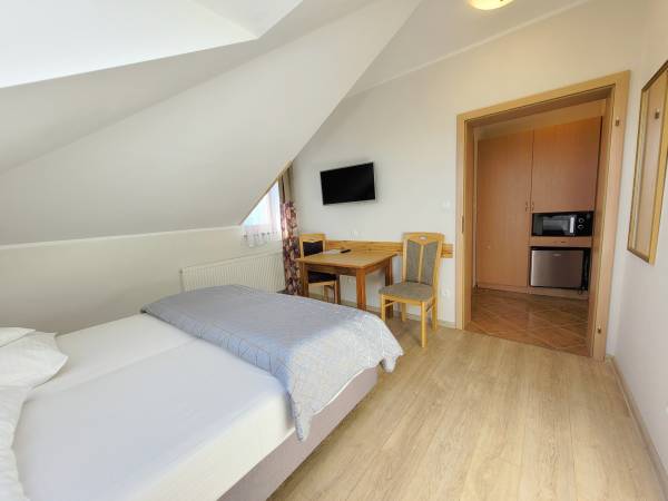 Pokój dwuosobowy nr 10