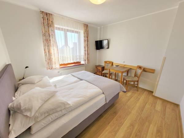 Pokój dwuosobowy nr 4