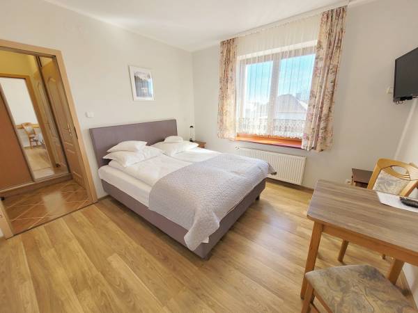 Pokój dwuosobowy nr 4