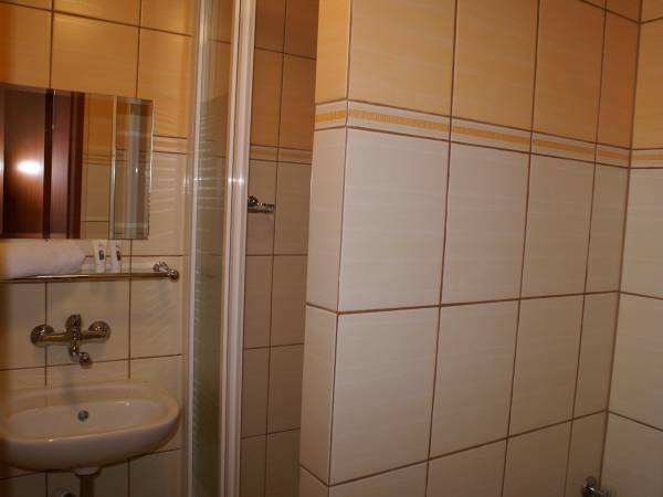 pokoje z prywatną łazienką