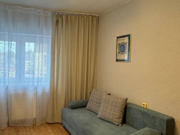 Pokój nr 10 / 1 os. standard (sofa rozkładana)