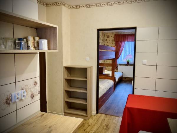 kuchnia i jadalnia w kawalerce Otylka