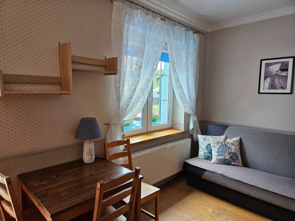 Pokój z tarasem i aneksem