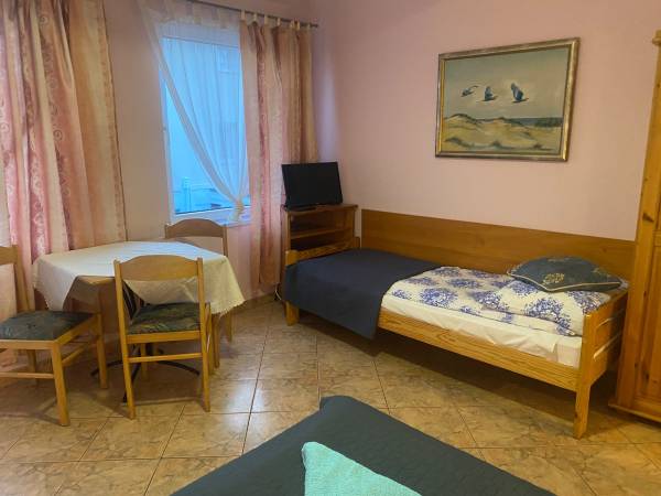 nr 1 pokój 3-osobowy