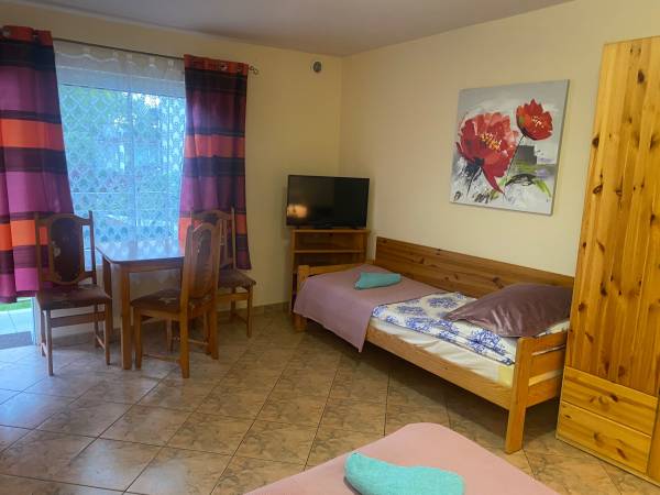 nr 2 pokoj 3-osobowy