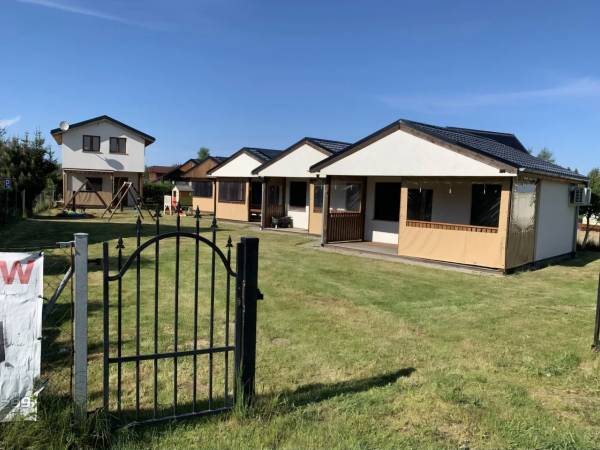 Domki letniskowe - obiekt z zewnątrz