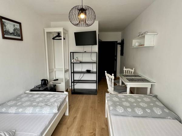 Pokoje i apartamenty Laguna