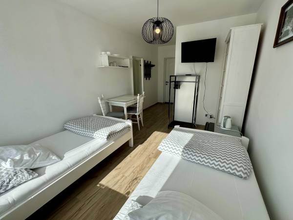 Pokoje i apartamenty Laguna