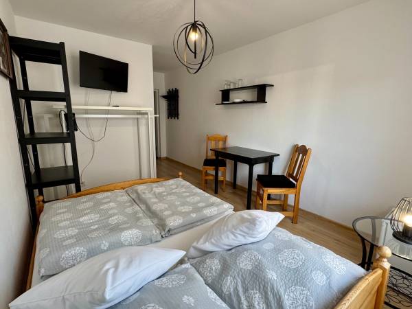 Pokoje i apartamenty Laguna