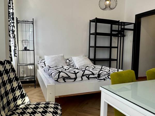 Apartament 4.