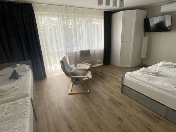 „Pokoje na Wiejskiej”