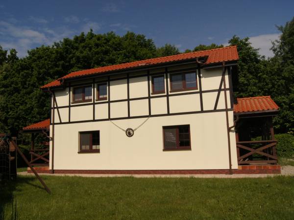 Przystań Dębina na zewnątrz.