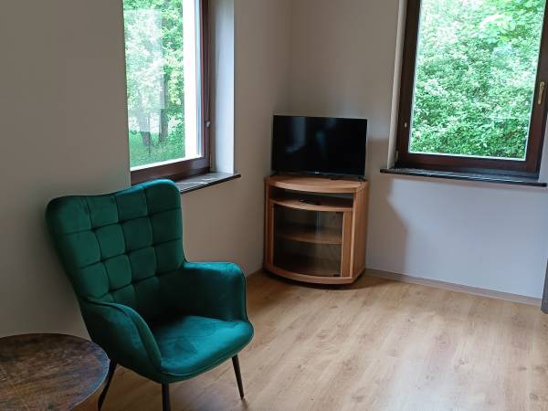 Mazury. Domek pod lasem