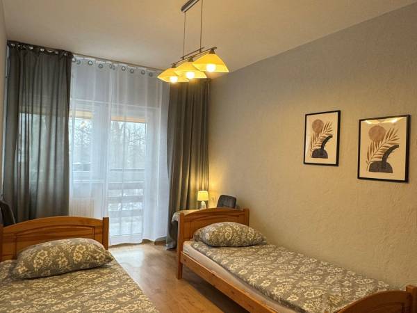 Pokój nr 16 / 2 os. z balkonem, 2 oddzielne łóżka
