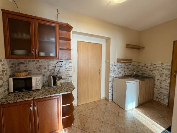 Pokój nr 23 / 4 os. Apartament z balkonem. Mini aneks kuchenny