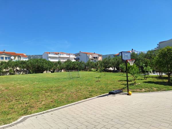 Enelani Apartamenty - tuż obok Trogiru!