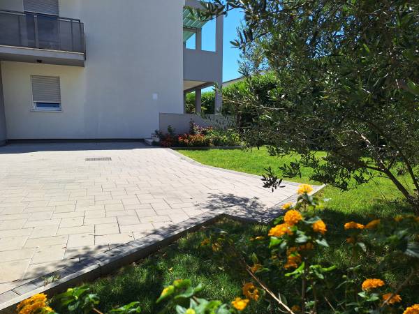 Enelani Apartamenty - tuż obok Trogiru!