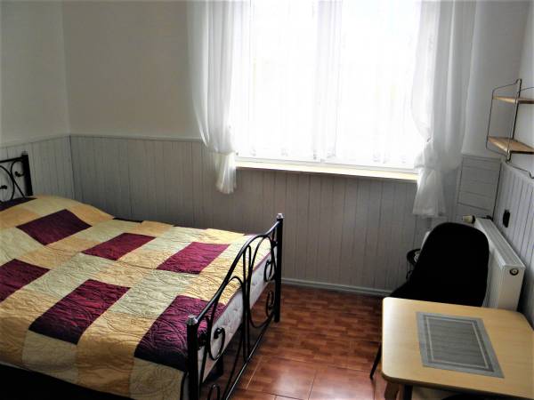 pokój nr 2 - ( 2 osobowy na parterze bez balkonu )